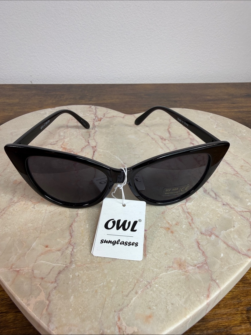Black Cat-Eye Sunglasses for Women